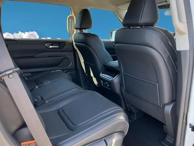 2026 Nissan Armada SV