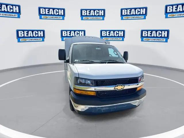 2025 Chevrolet Express Cutaway Work Van