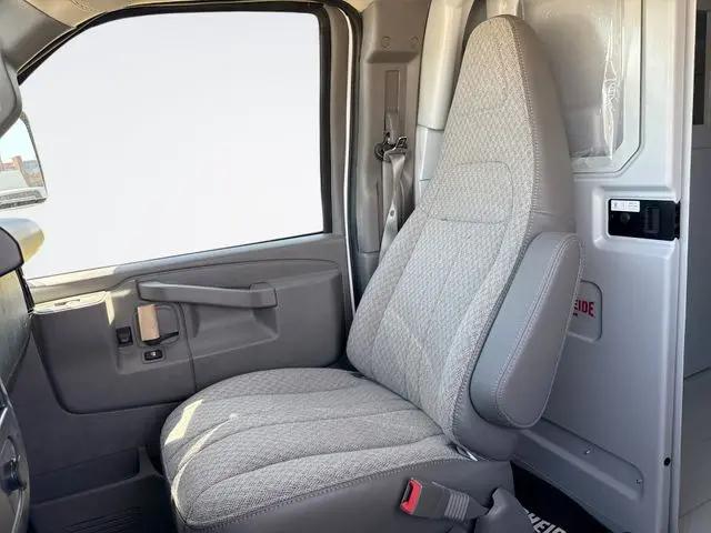 2025 Chevrolet Express Cutaway Work Van