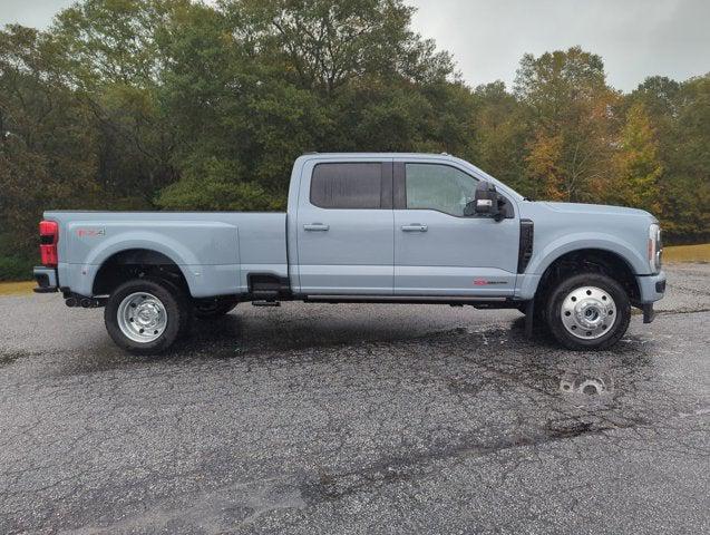 2025 Ford F-450 Platinum 2025 Ford F-450 Platinum
