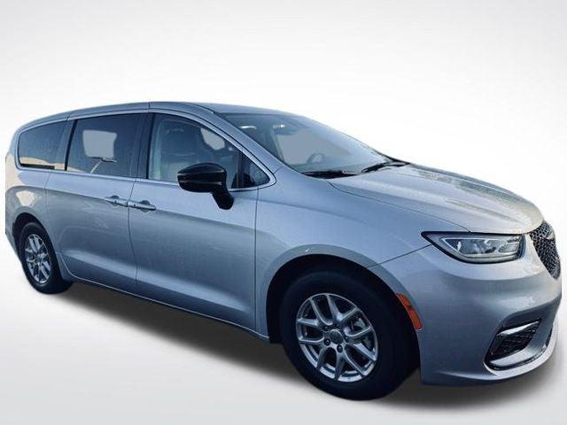 2024 Chrysler Pacifica Touring L 2024 Chrysler Pacifica Touring L