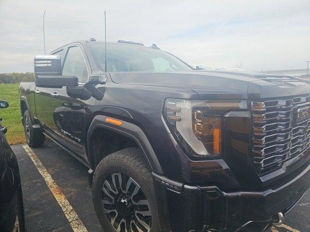 2025 GMC Sierra 3500HD 4WD Crew Cab Standard Bed Denali Ultimate 2025 GMC Sierra 3500HD 4WD Crew Cab Standard Bed Denali Ultimate