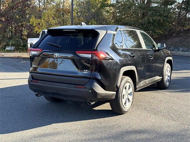2024 Toyota RAV4 LE 2024 Toyota RAV4 LE
