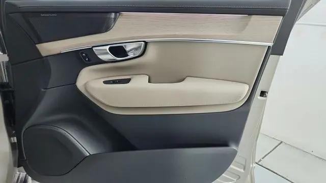 2026 Volvo XC90 Plug-In Hybrid Plus, T8 AWD, Electric/Gasoline, Bright, 7 Seats