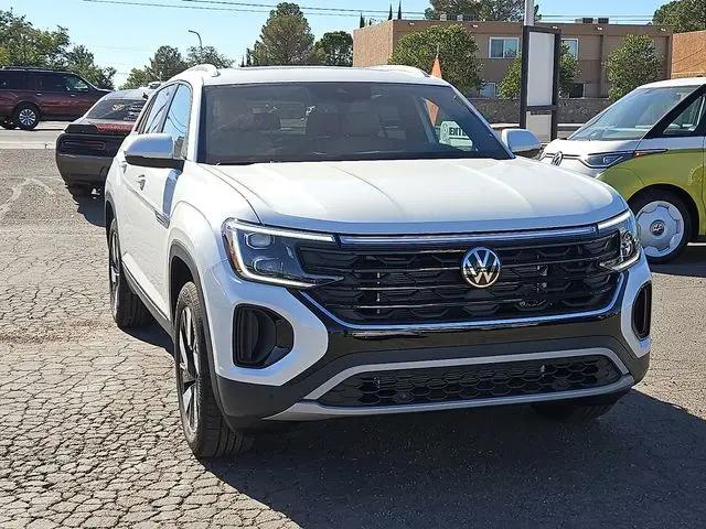 2026 Volkswagen Atlas Cross Sport SE with Technology
