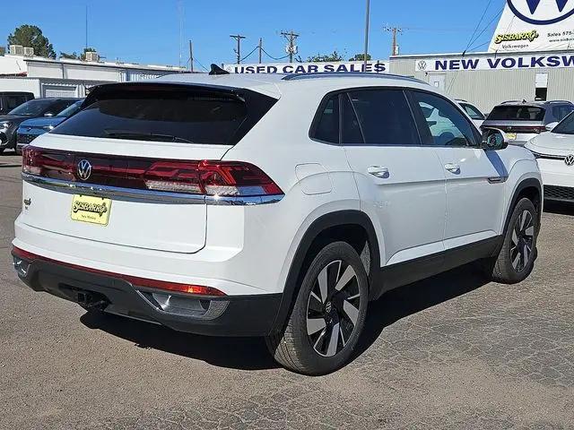 2026 Volkswagen Atlas Cross Sport SE with Technology