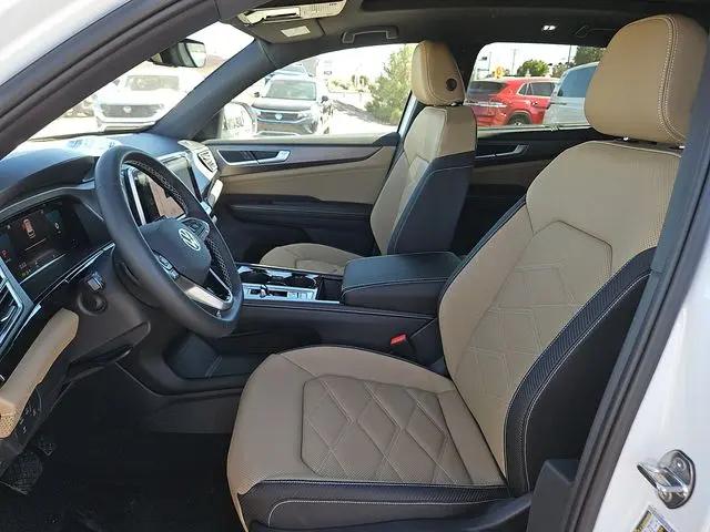 2026 Volkswagen Atlas Cross Sport SE with Technology