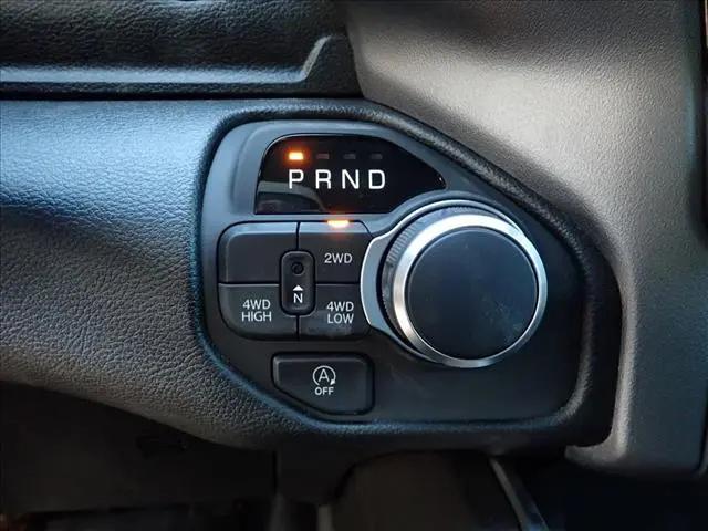 2026 Ram 1500 Express Crew Cab 4x4 57 Box