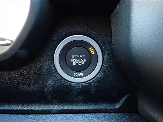 2026 Ram 1500 Express Crew Cab 4x4 57 Box