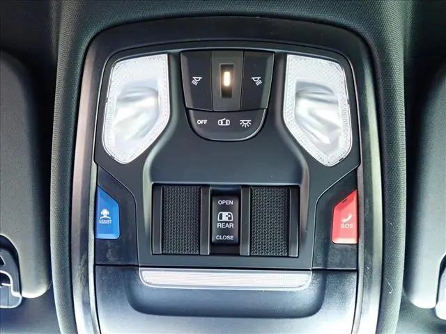 2026 Ram 1500 Express Crew Cab 4x4 57 Box