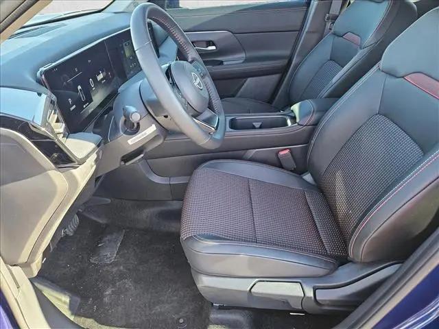 2025 Nissan Kicks SR Intelligent AWD