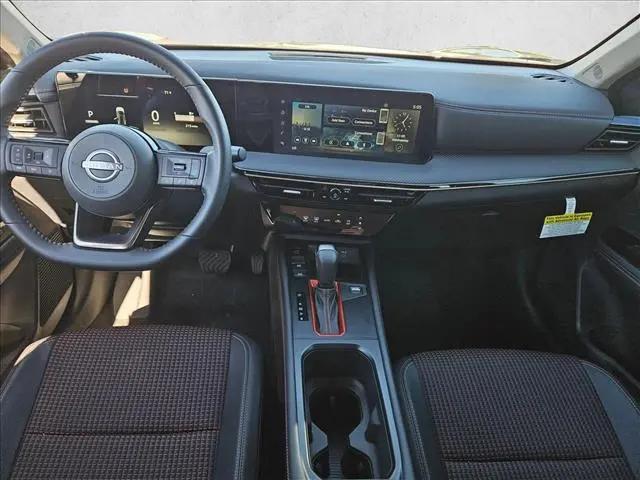 2025 Nissan Kicks SR Intelligent AWD