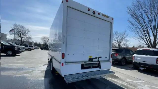 2026 Ford E-350 Cutaway E-Series Cutaway