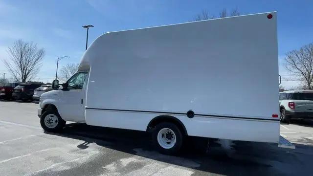 2026 Ford E-350 Cutaway E-Series Cutaway
