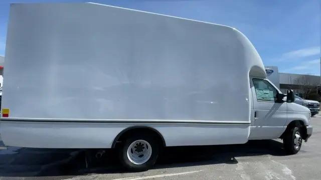 2026 Ford E-350 Cutaway E-Series Cutaway