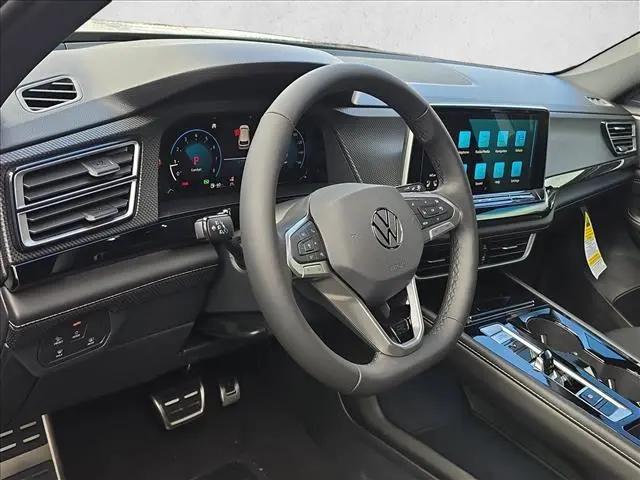 2026 Volkswagen Atlas Cross Sport SEL Premium R-Line