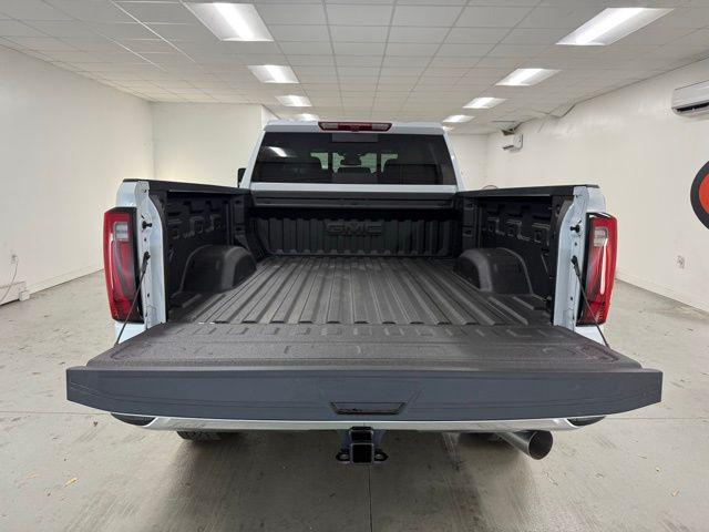 2026 GMC Sierra 2500HD Crew Cab, Standard Bed, SLT, 4WD