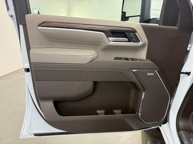 2026 GMC Sierra 2500HD Crew Cab, Standard Bed, SLT, 4WD