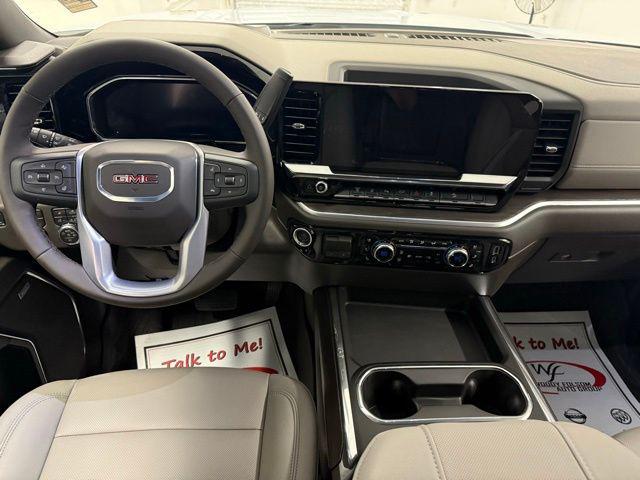 2026 GMC Sierra 2500HD Crew Cab, Standard Bed, SLT, 4WD