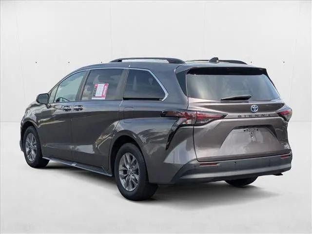 2023 Toyota Sienna XLE