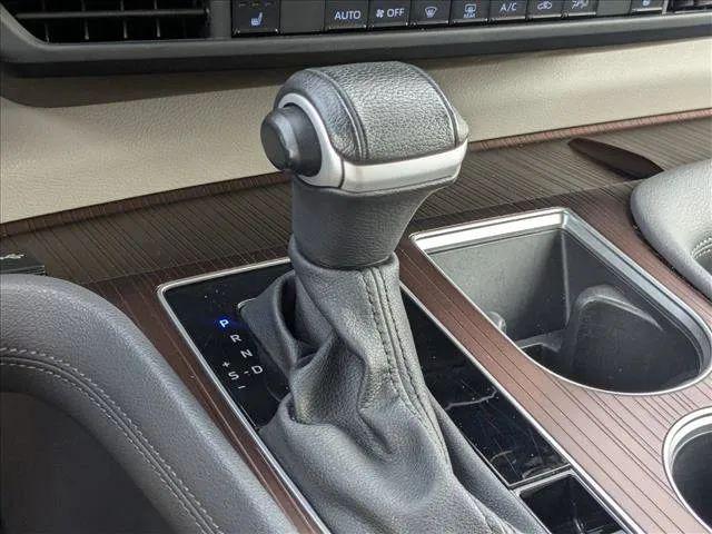 2023 Toyota Sienna XLE