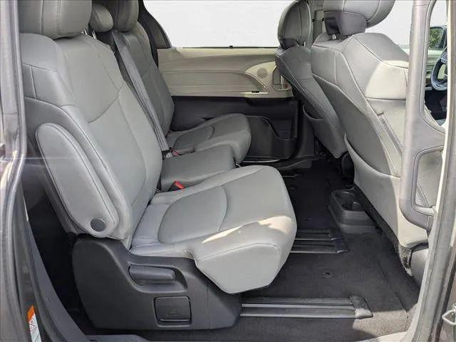 2023 Toyota Sienna XLE