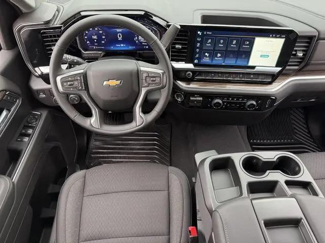 2026 Chevrolet Silverado 1500 2WD Crew Cab Short Bed LT