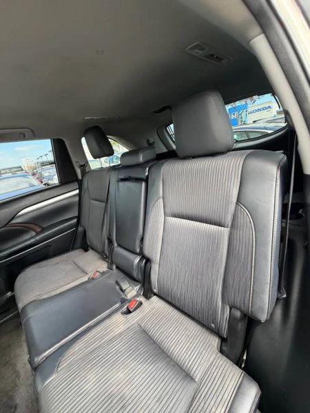 2014 Toyota Highlander LE V6