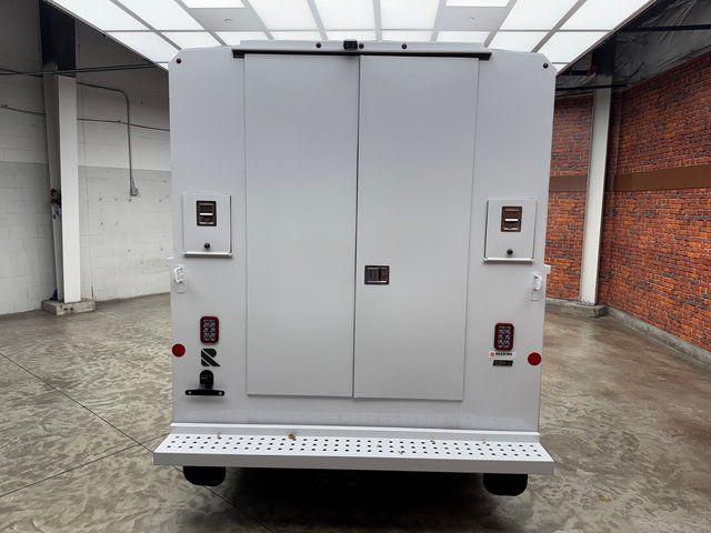 2026 Ford E-350 Cutaway Base