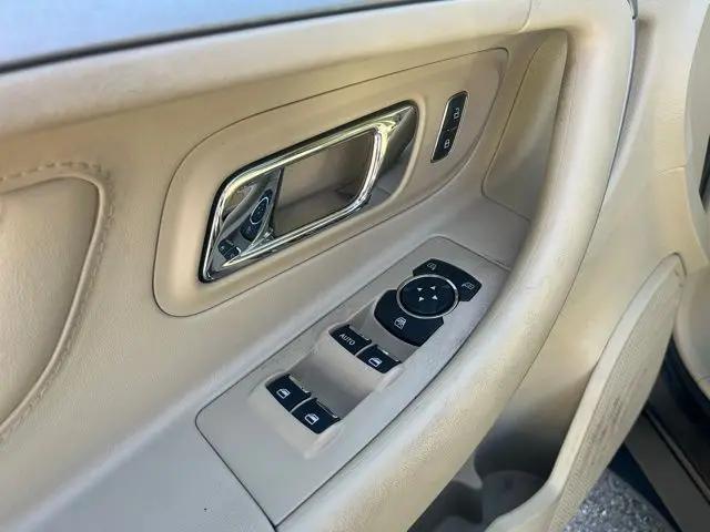 2015 Ford Taurus SEL