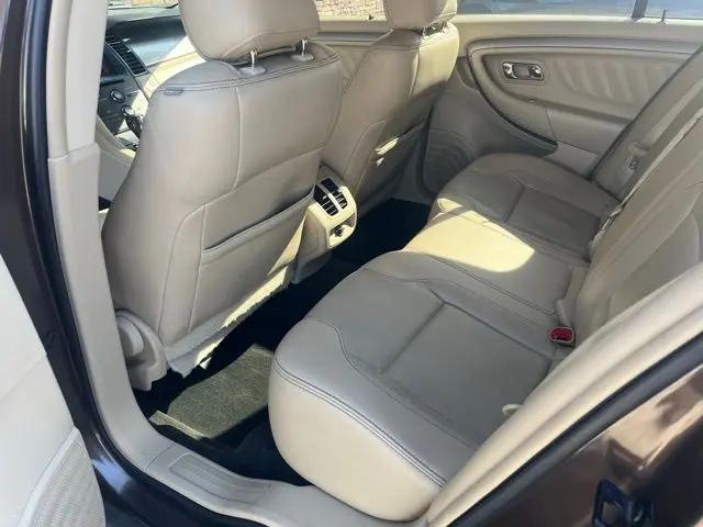 2015 Ford Taurus SEL