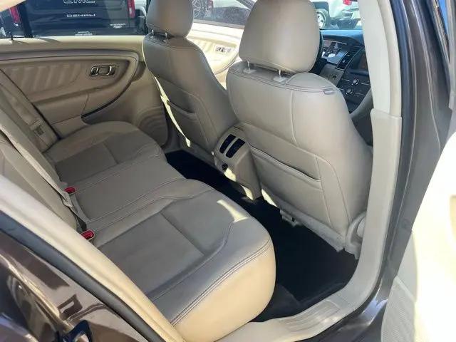2015 Ford Taurus SEL