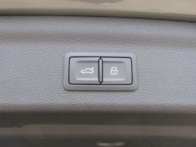 2022 Audi Q3 Premium Plus 45 TFSI S line quattro Tiptronic