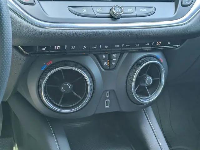 2025 Chevrolet Blazer FWD 2LT