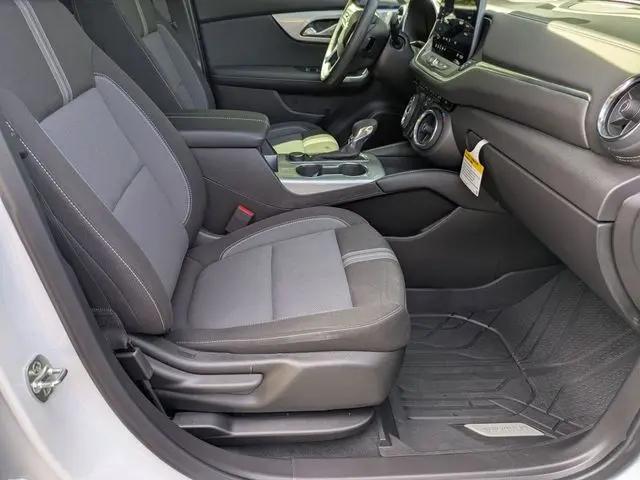 2025 Chevrolet Blazer FWD 2LT