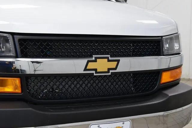 2025 Chevrolet Express Cargo Van RWD 2500 Regular Wheelbase WT