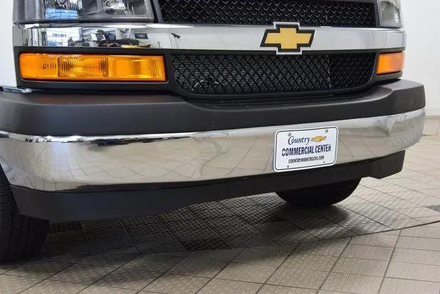 2025 Chevrolet Express Cargo Van RWD 2500 Regular Wheelbase WT