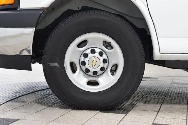 2025 Chevrolet Express Cargo Van RWD 2500 Regular Wheelbase WT