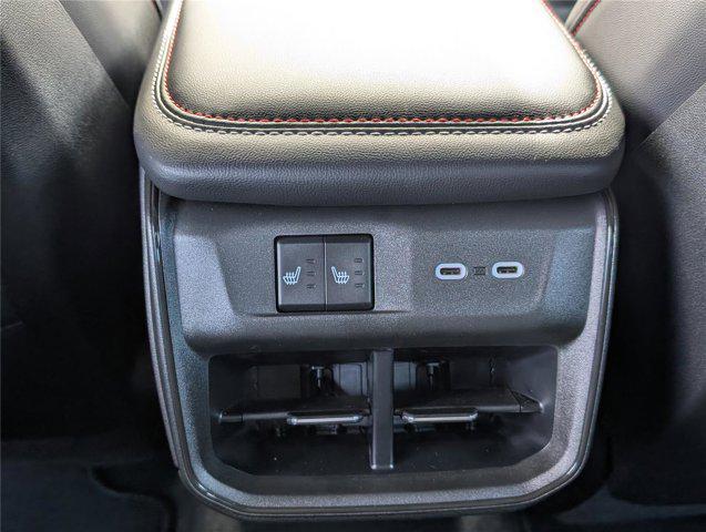 2026 Dodge Charger Daytona 4-Door Scat Pack AWD