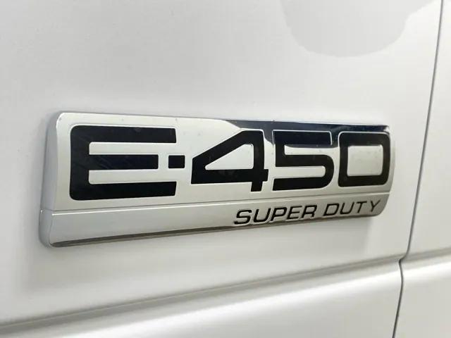 2023 Ford E-450 Cutaway Chassis 176" WB