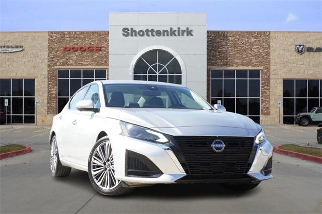 2023 Nissan Altima SL FWD