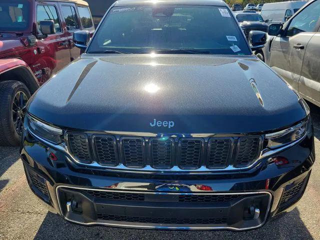 2023 Jeep Grand Cherokee Overland 4x4 2023 Jeep Grand Cherokee Overland 4x4