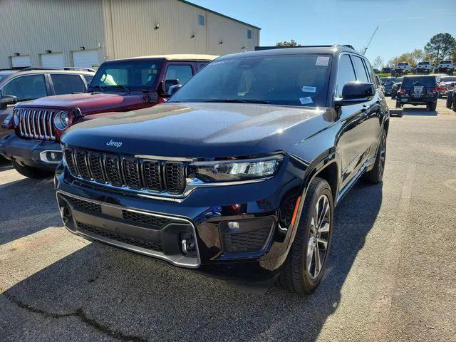 2023 Jeep Grand Cherokee Overland 4x4 2023 Jeep Grand Cherokee Overland 4x4