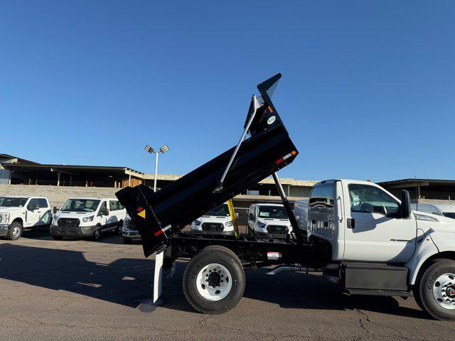 2025 Ford F-750 Unknown