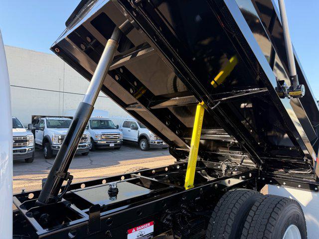 2025 Ford F-750 Unknown