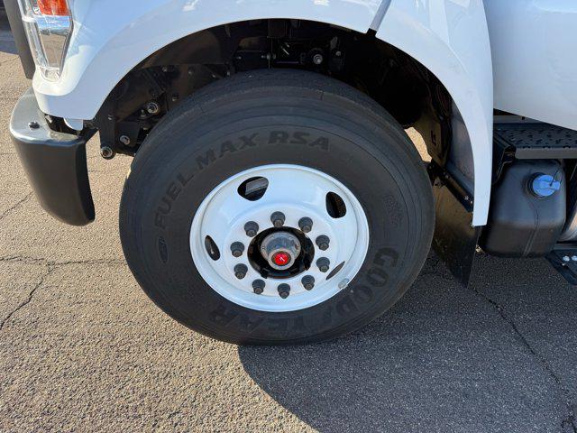 2025 Ford F-750 Unknown