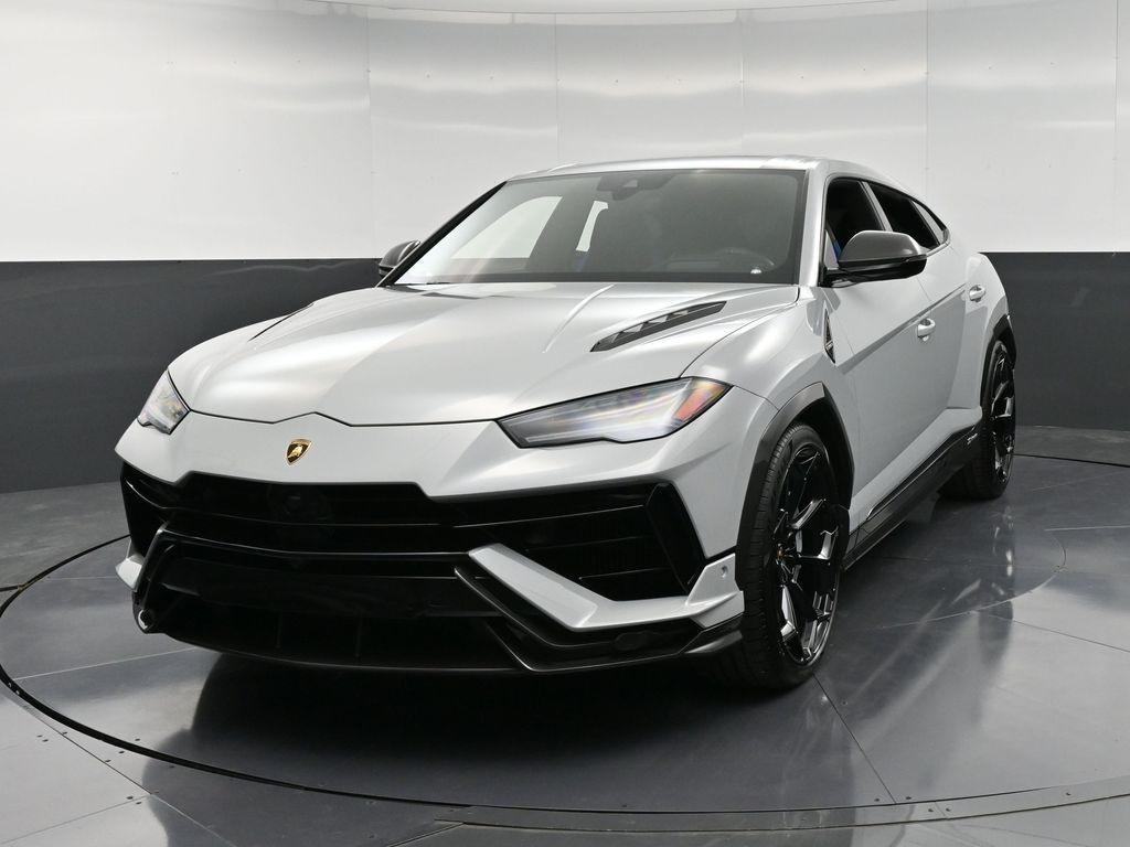 /2024 Lamborghini Urus