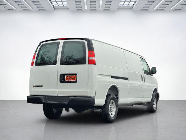 2025 Chevrolet Express Cargo Van RWD 3500 Extended Wheelbase WT