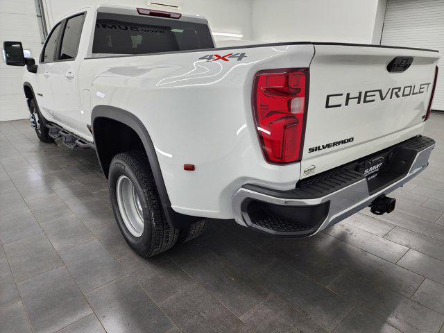 2024 Chevrolet Silverado 3500HD 4WD Crew Cab Long Bed LT