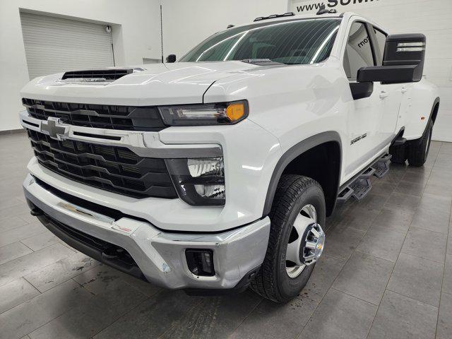 2024 Chevrolet Silverado 3500HD 4WD Crew Cab Long Bed LT